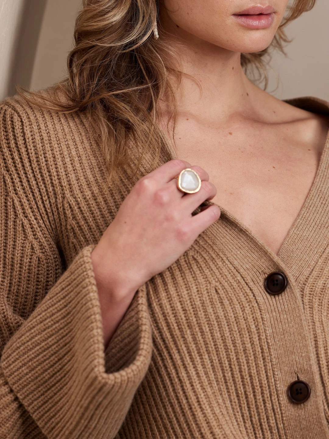 Best deal β Banana Republic Talia Merino-Cashmere Cardigan for women 𧨠3 Best deal β Banana Republic Talia Merino-Cashmere Cardigan for women 𧨠- Image 3