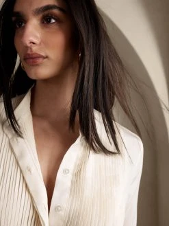 Best reviews of ⭐ Banana Republic Silk Tuxedo 🥰 Shirt for women ⌛ -Banana Republic Sale 10bc4137c1064cb687ff35963889453b b583291e ca81 4e0c 99ff 327607997c2b 1080x