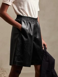 Brand new 💯 Banana Republic Leather Bermuda Short for 🤩 women ❤️ -Banana Republic Sale 26a9e9fdfb3d4523b99f8de793a4e72f 3b52e852 03c6 4738 b69d edb3cca892e7 1080x