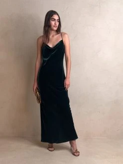 Best reviews of ⌛ Banana Republic Rita Velvet Maxi Dress for women 🔥 -Banana Republic Sale 2c0131ed067e42c2b13d419bcd76af41 1080x