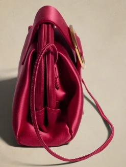 Budget ✨ Banana Republic Mini Stella Cloud Clutch for 🤩 women 🤩 -Banana Republic Sale 5a8957d2553f4d54bd42a3cdb4df6722 293288dc 4596 4182 bab3 5dafdfe3f4f4 1080x