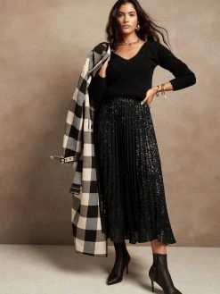 Top 10 ✨ Banana Republic Wide V-Neck Sweater Top for 😉 women 🎉