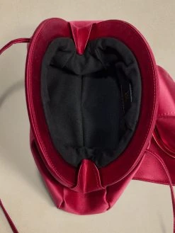 Budget ✨ Banana Republic Mini Stella Cloud Clutch for 🤩 women 🤩 -Banana Republic Sale 73e35bcc060e447cbeae47c55f62bffb 99360415 d892 41fc 97a7 5fdd4822a55e 1080x