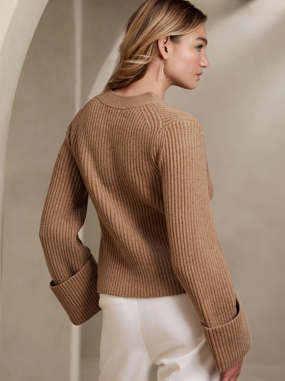 Best deal β Banana Republic Talia Merino-Cashmere Cardigan for women 𧨠2 Best deal β Banana Republic Talia Merino-Cashmere Cardigan for women 𧨠- Image 2