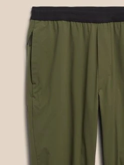 New ✨ Banana Republic Motion Tech Jogger for men ❤️ -Banana Republic Sale 98848da3bfd141d3abe864ccece8634b 1080x