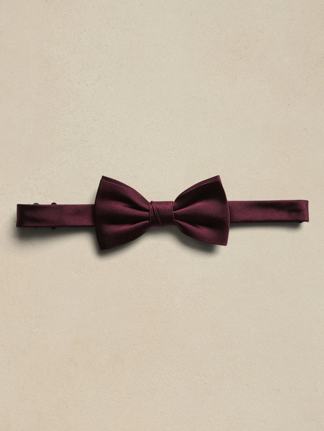 Flash Sale โ๏ธ Banana Republic Silk Bow-Tie for men ๐งจ 1 Flash Sale โ๏ธ Banana Republic Silk Bow-Tie for men ๐งจ