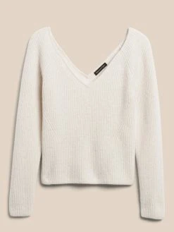 Best Pirce 🤩 Banana Republic Wide V-Neck Sweater Top for women 🥰 -Banana Republic Sale b7e041216e484fa7afaa9a131eddc3a0 1080x