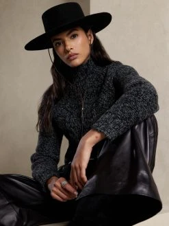 New ✨ Banana Republic Arran Cable Sweater for ❤️ women ❤️