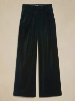 Buy 💯 Banana Republic Veluro Relaxed Velvet Pant for women ⌛ -Banana Republic Sale dd332a5886424e93880dbb5e5101a350 57773877 2cb5 46d0 8383 c9da95be9f18 1080x
