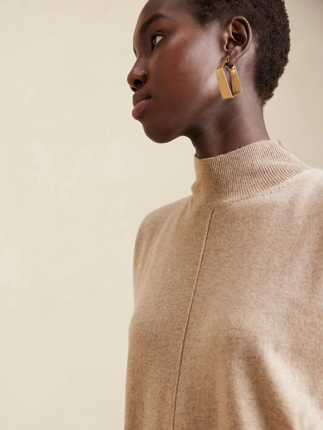 Promo β€οΈ Banana Republic Franca Merino-Cashmere Sweater β€οΈ Dress for π― women βοΈ 3 Promo β€οΈ Banana Republic Franca Merino-Cashmere Sweater β€οΈ Dress for π― women βοΈ - Image 3