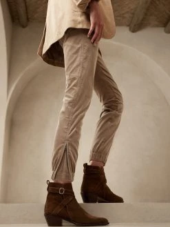 Outlet ✨ Banana Republic Corduroy Utility Pant for women 🎁 -Banana Republic Sale f02f26e623d042fa80135c55e88e6a8a 4a403459 0b09 4186 9d76 3129fee558ed 1080x
