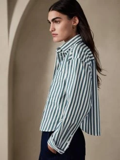 Cheapest ⭐ Banana Republic The Boxy Cropped 🥰 Shirt for women ⌛